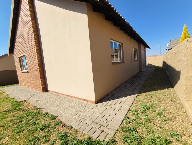 3 Bedroom Property for Sale in Waterval East North West